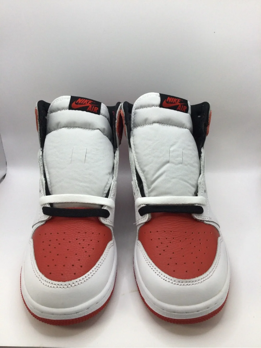 Nike Air Jordan 1 Retro High White & Red Kids Sneaker
